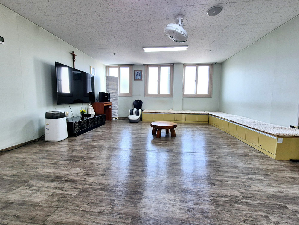 소망의 집 - 거실